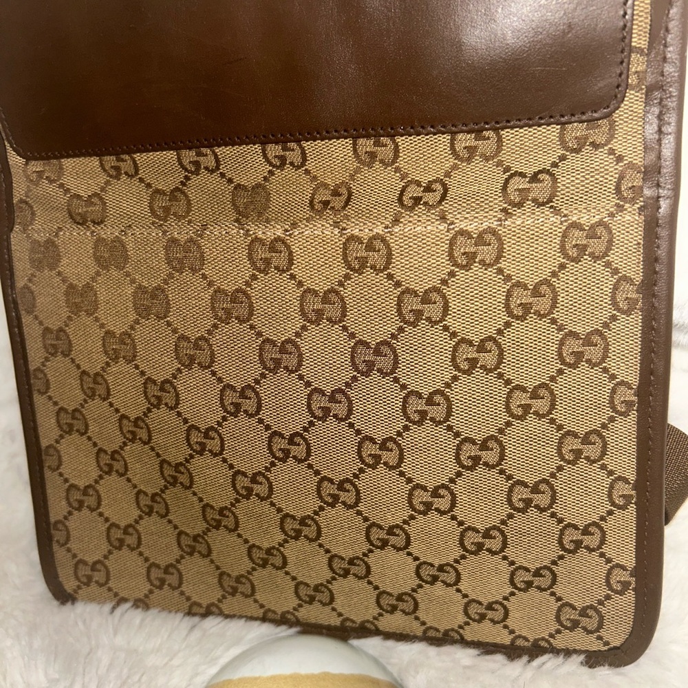 Gucci GG Canvas Messenger Bag - Picture 14 of 15
